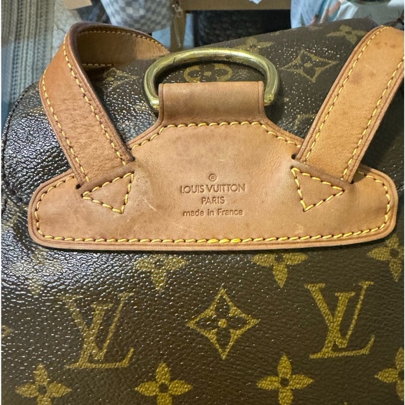 Louis Vuitton Montsouris MM Backpack - Picture 7 of 10